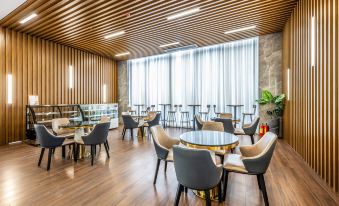 Wealth Mansion Suite River View by Soben