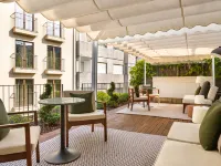 Fontinha Porto, Trademark Collection by Wyndham Отели рядом с достопримечательностью «Параньос»