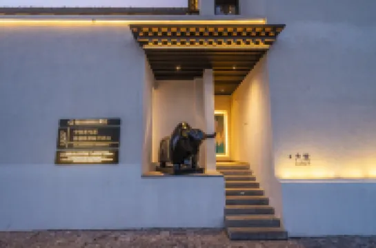 LUX* Tea Horse Road Shangri - la Hotels in Shangri-La