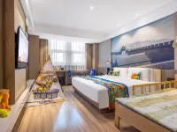 Atour Hotel (Zhangjiakou High-speed Rail Station Civil Square) Hotels in Zhangjiakou