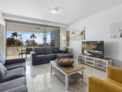 Beaches on Lammermoor Apartments Hotels in Yeppoon