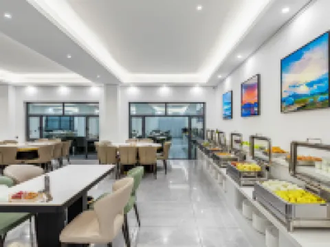 Sayram Lake Chaoke Glamping Hoteles en Bole