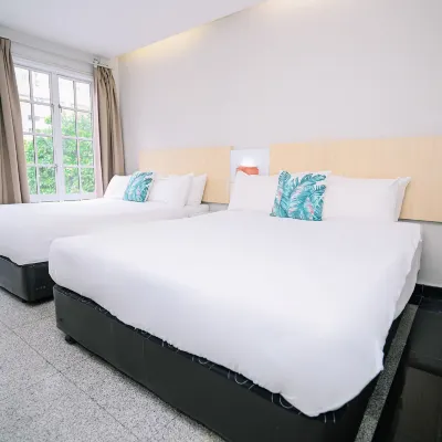 Swing & Pillows @ Subang SS15 Hotel berhampiran SS15 Courtyard
