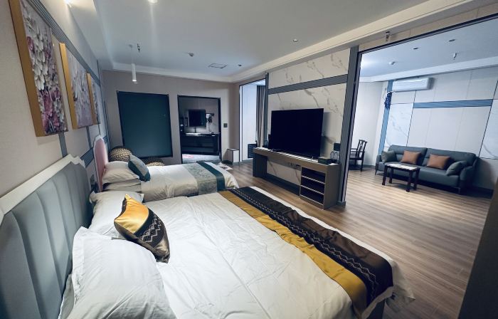 Yue'erwan Business Hotel