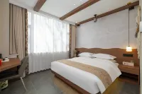 詩遠棲舍•花園式電影飯店(正定古城開元寺店) 正定古城附近的飯店