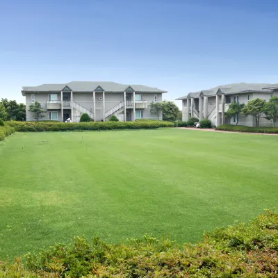 JEJU RAON GOLF CLUB VILLAGE Các khách sạn gần Vườn Banglimwon