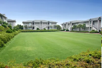JEJU RAON GOLF CLUB VILLAGE Các khách sạn gần Dolgeobugi Suseok Bakmulkwan