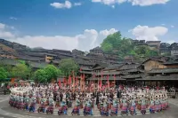 Panoramic forest villa (Dongyin Viewing stand)