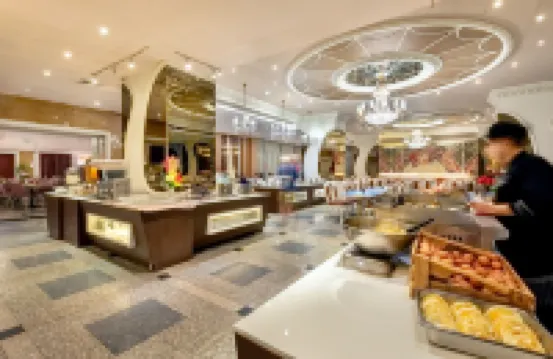 Royal Benja Hotel - Family Friendly Hotel