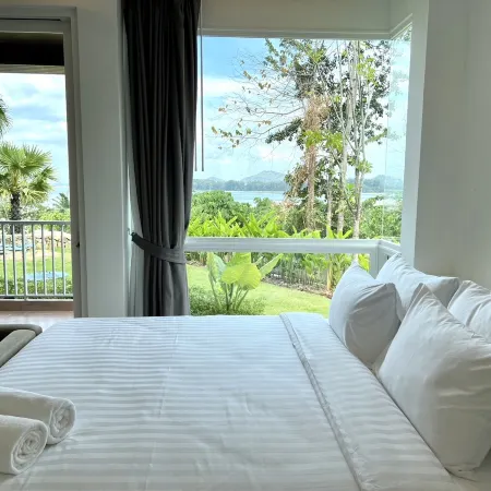 Studio A5-1 (101/25 Phuket Beachfront BLISS