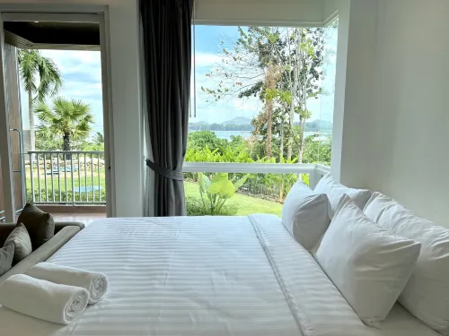 Studio A5-1 (101/25 Phuket Beachfront BLISS