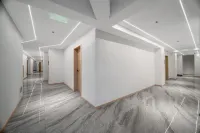 Jianchuan Apeng Holiday Hotel - Bãi đậu xe