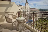 Twin Lakes Hotel near Tagaytay Hotels in Alfonso