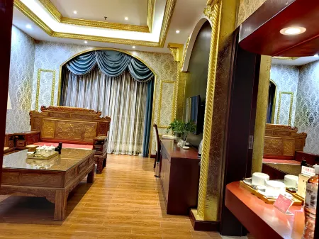 Lujiu Hotel Отели рядом с достопримечательностью «Nan'en Waterfall»