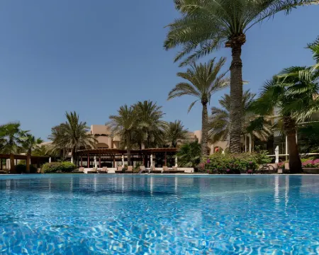 Diplomat Radisson Blu Hotel, Residence and Spa Manama otelleri