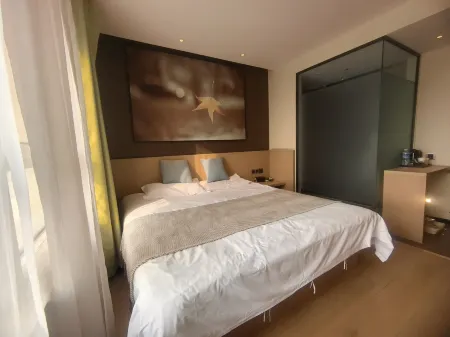 Qingle Homestay (Renmin Road Zhengzhou Sias College) Отели рядом с достопримечательностью «Huang Di's Hometown»