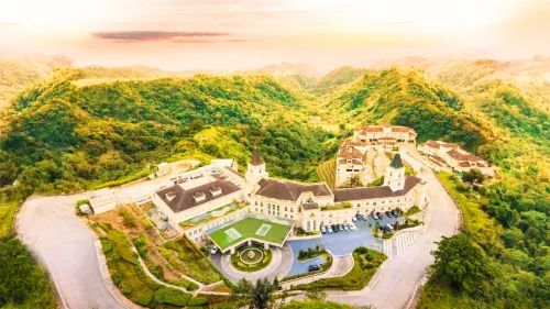 Twin Lakes Hotel near Tagaytay Hotels in Alfonso