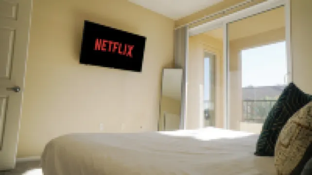 Chic New York Style 10 Minutes to SNA & Disneyland