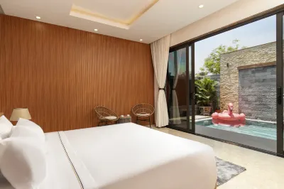 Cozy 5BR Da Nang Villa – Beach Nearby, Pool & Outdoor BBQ