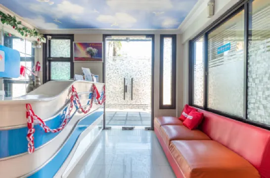 Hotel O Surabaya City Center Near Wonokromo Station Hotel di Sidosermo