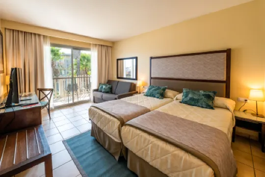 PortAventura Hotel Caribe - Includes unlimited access PortAventura Park & 1 access Ferrari Land