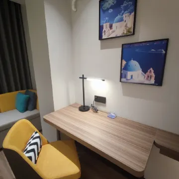 Yeste Hotel (Hechi Du'an Highway Intersection Bus Station)