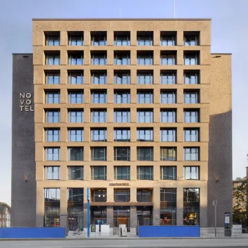 Novotel Hamburg Central Station Отели рядом с достопримечательностью «Ратуша Гамбурга»