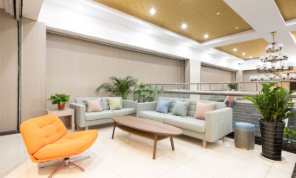 Erman Hotel (Beijing Sanlitun Chaoyangmen Subway Station Branch)