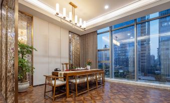 Wuhan Zhiren Homestay (Qingyuzui Subway Station)