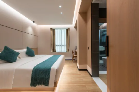 A small courtyard in silence Отели рядом с достопримечательностью «He'an Shopping Center (Hai'an Road)»