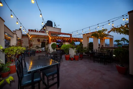 加德滿都套房酒店