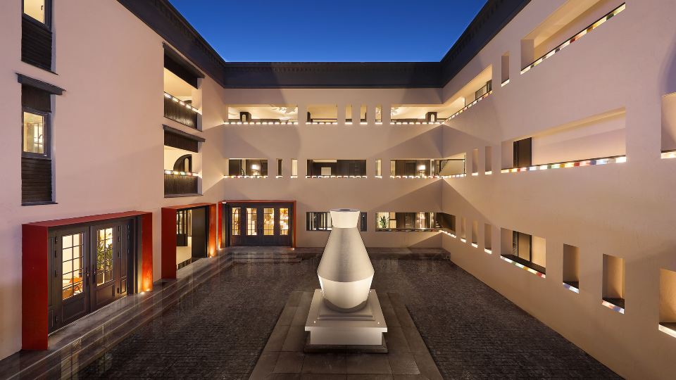Z Hotel Supreme