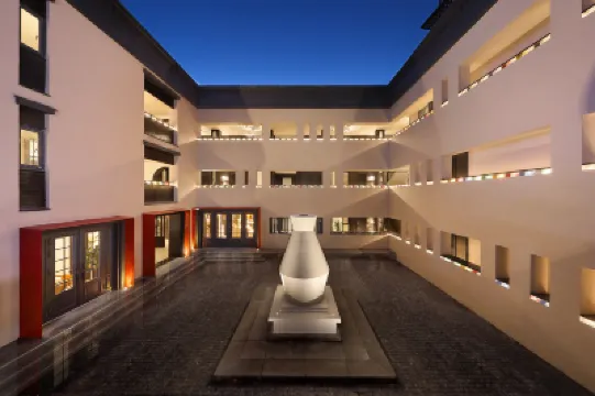 Z Hotel Supreme Hotels near Meili Snow Mountain National Park