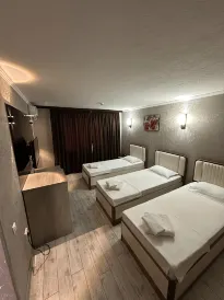 Artist Regency Hotel