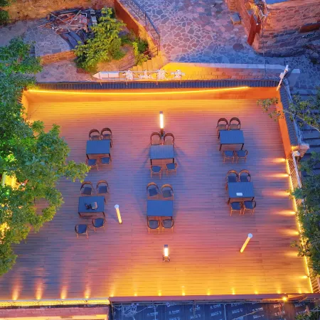 Yunlu Mountain House Hotel (Shibanyan Town)