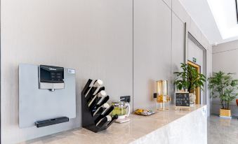 GreenTree Inn Express Hotel (Xuzhou Hubushan Fengchu Food Street)