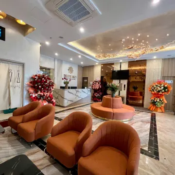 BLUE SKY NOI BAI HOTEL & POOL Hotels near Noi Bai International Airport