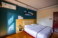 Anshun City Impression Hotel (Xintiandi Food Street)