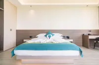 Five Stars Diaolou Lodge​