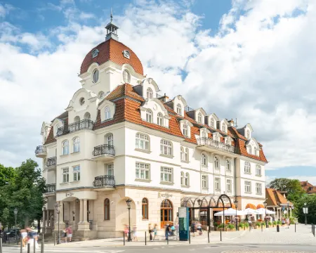 เรซิเดนท์ โรงแรม โซพอต - เอ็มแกลเลอรี คอลเลกชัน โรงแรมในโซพอต