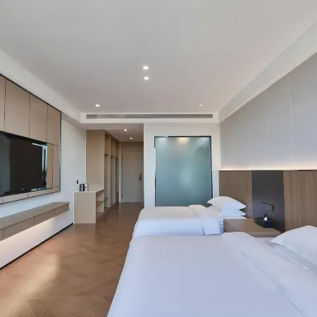 Jingbo Lake Four Seasons Lakeside Hotel