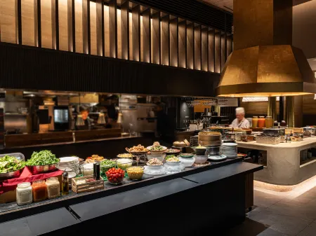 Mitsui Garden Hotel Fukuoka Nakasu Отели рядом с достопримечательностью «Университет Кюсю»