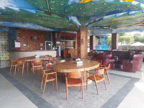 Azana BeSt Hotel Batu 餐飲 Photos