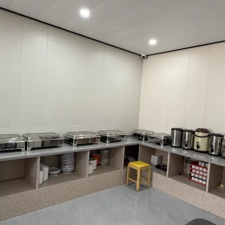 Lanfei Hotel (Anji Jiuzhou Changshuo Plaza)