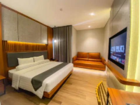 나타 아잔나 호텔 솔로