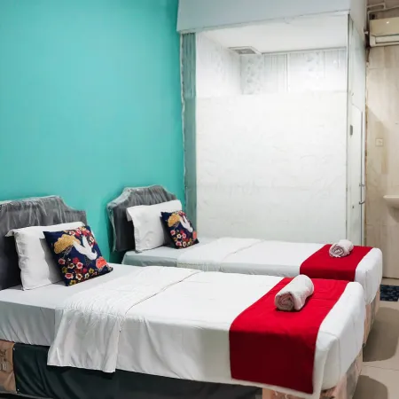 TwoSpaces Living at Nabila Semampir Homestay