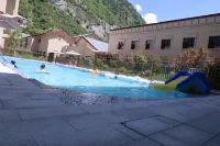 Grand Rezen Jiuzhaigou Resort - Water Park