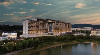 Sono Calm Gyeongju Hotels near Wolseong Fortress