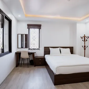 東方酒店及公寓 鄰近Chợ Con的酒店