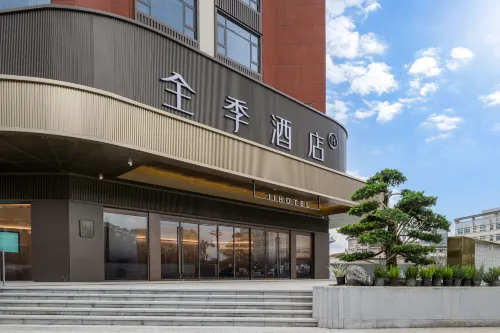 JI Hotel (Mianyang Yuanyi Mountain Science and Technology Innovation Park) - parcheggio